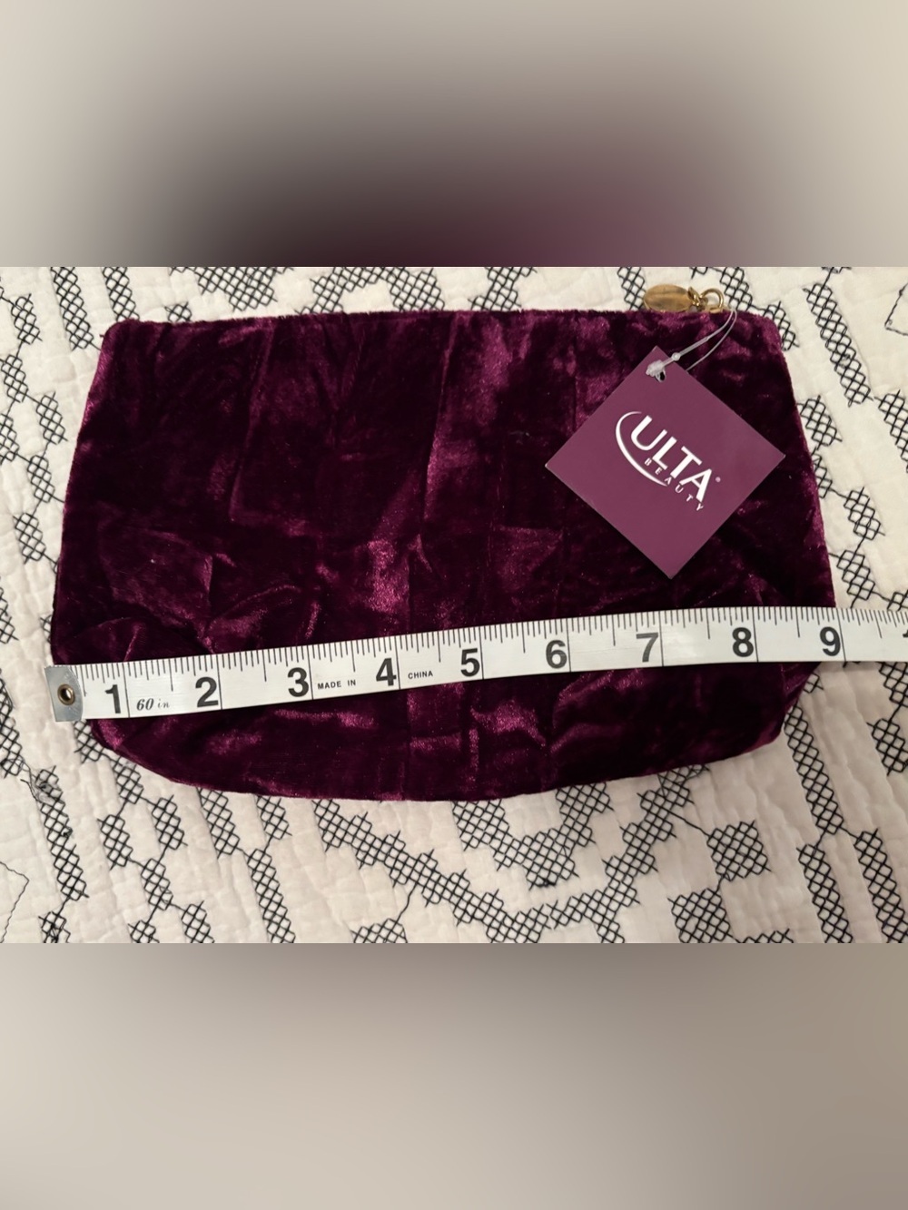 2 make up bags- Estée Lauder Patterned Multicolor Zip Pouch & NWT Ultra bag - Picture 6 of 7